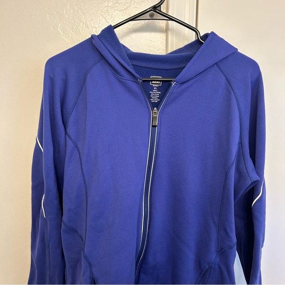 REI Purple Zip Up Hoodie Women’s XL - Soft Interior, Thumb Holes, Stretch Fabric - Picture 8 of 11